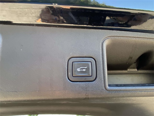 2024 Gmc Terrain SLT photo 8