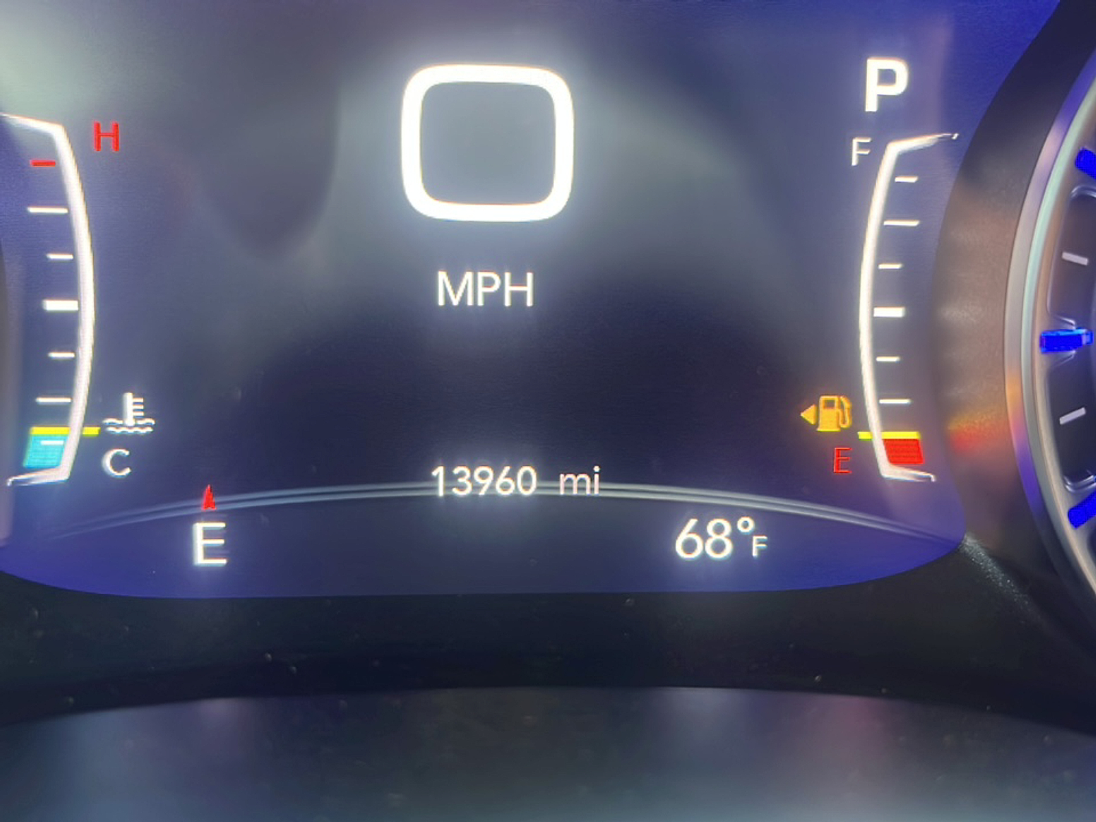 2025 Chrysler Pacifica Pinnacle photo 2