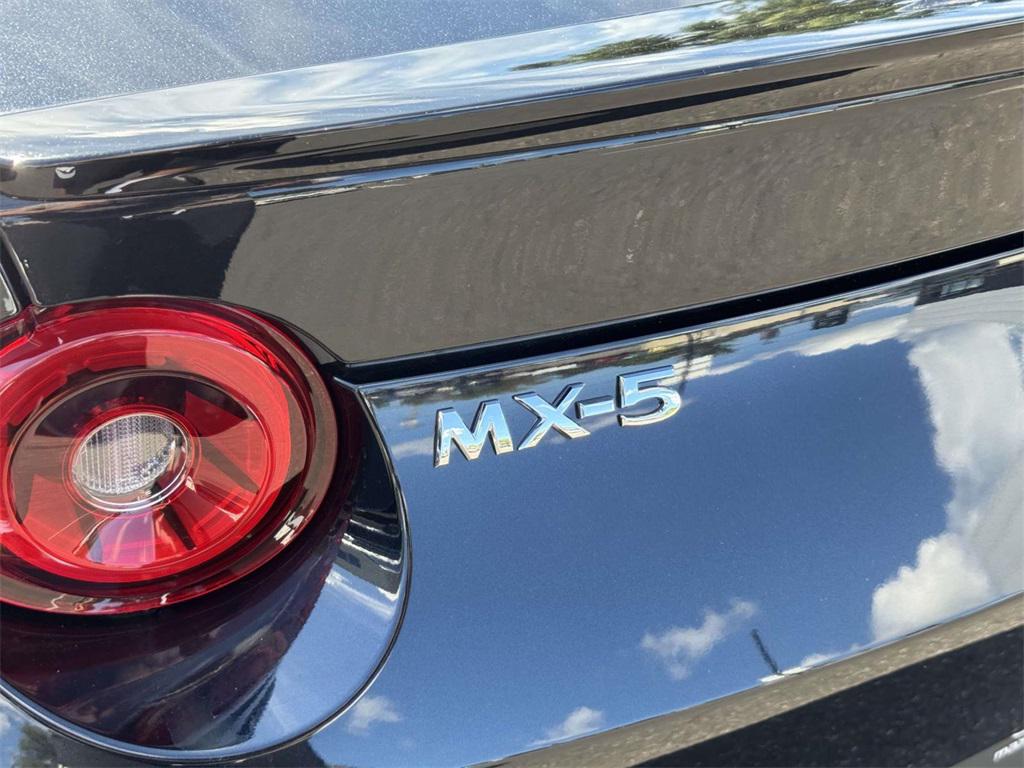 2024 Mazda MX-5 Miata Miata RF photo 13