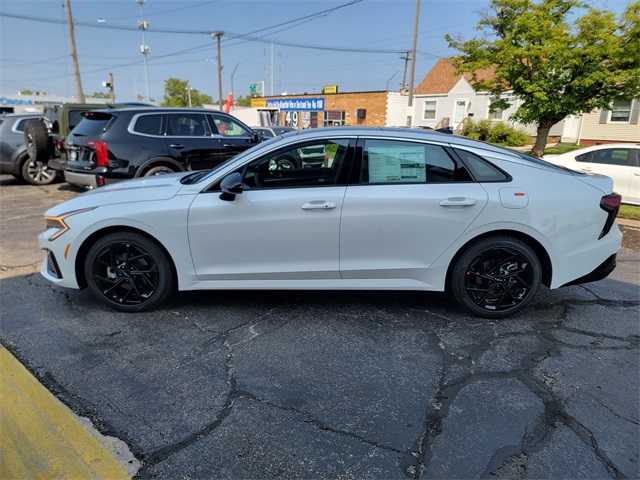 2026 Kia K5 GT-Line photo 7