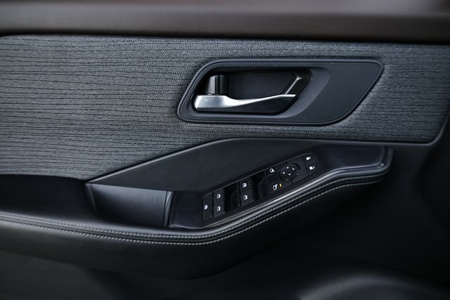 2023 Nissan Rogue SV photo 15