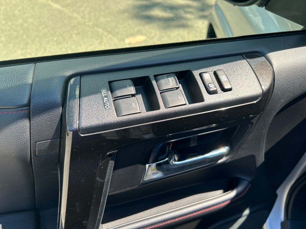 2024 Toyota 4Runner TRD Off-Road photo 23