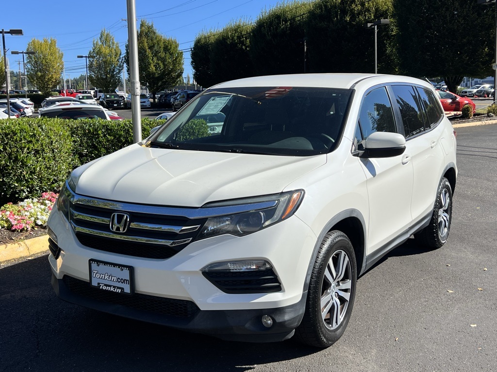 2017 Honda Pilot EX photo 2