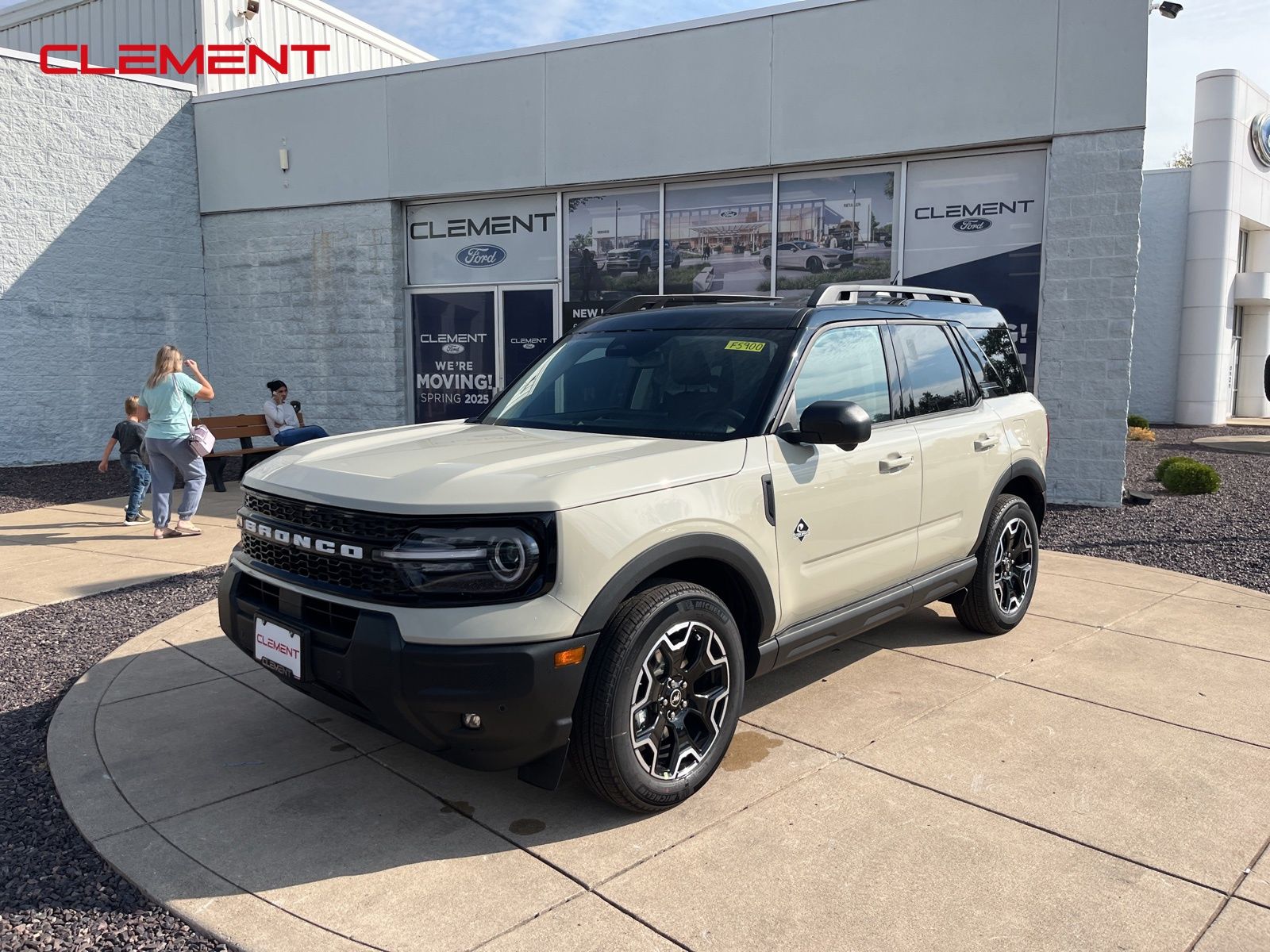 2025 Ford Bronco Sport Outer Banks's photo