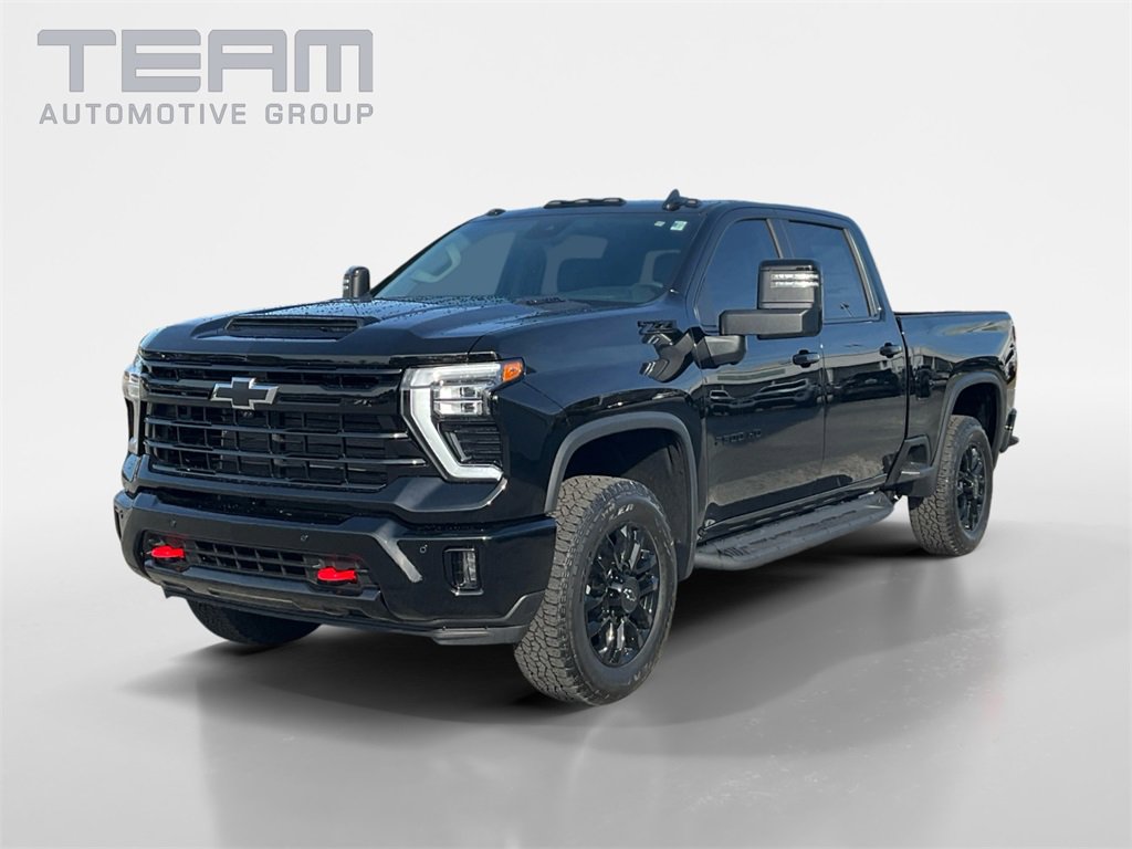 2026 Chevrolet Silverado 2500HD LT photo 3