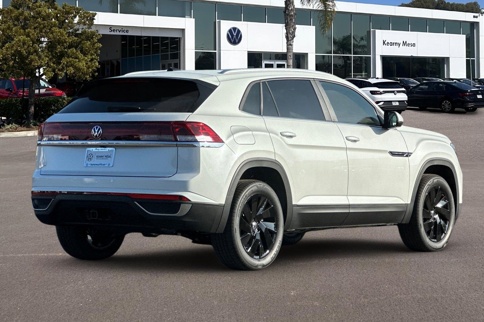 2026 Volkswagen Atlas Cross Sport SE Technology photo 2