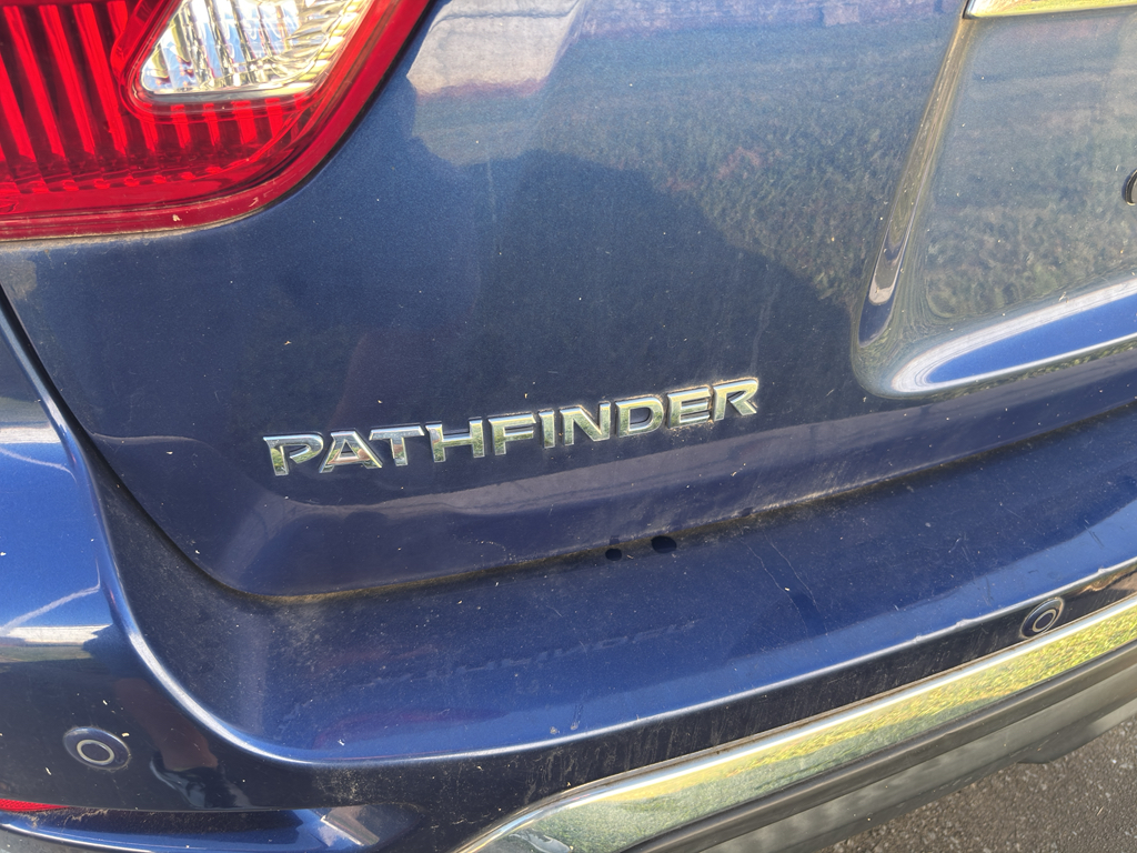 2020 Nissan Pathfinder SV 4x4 photo 5