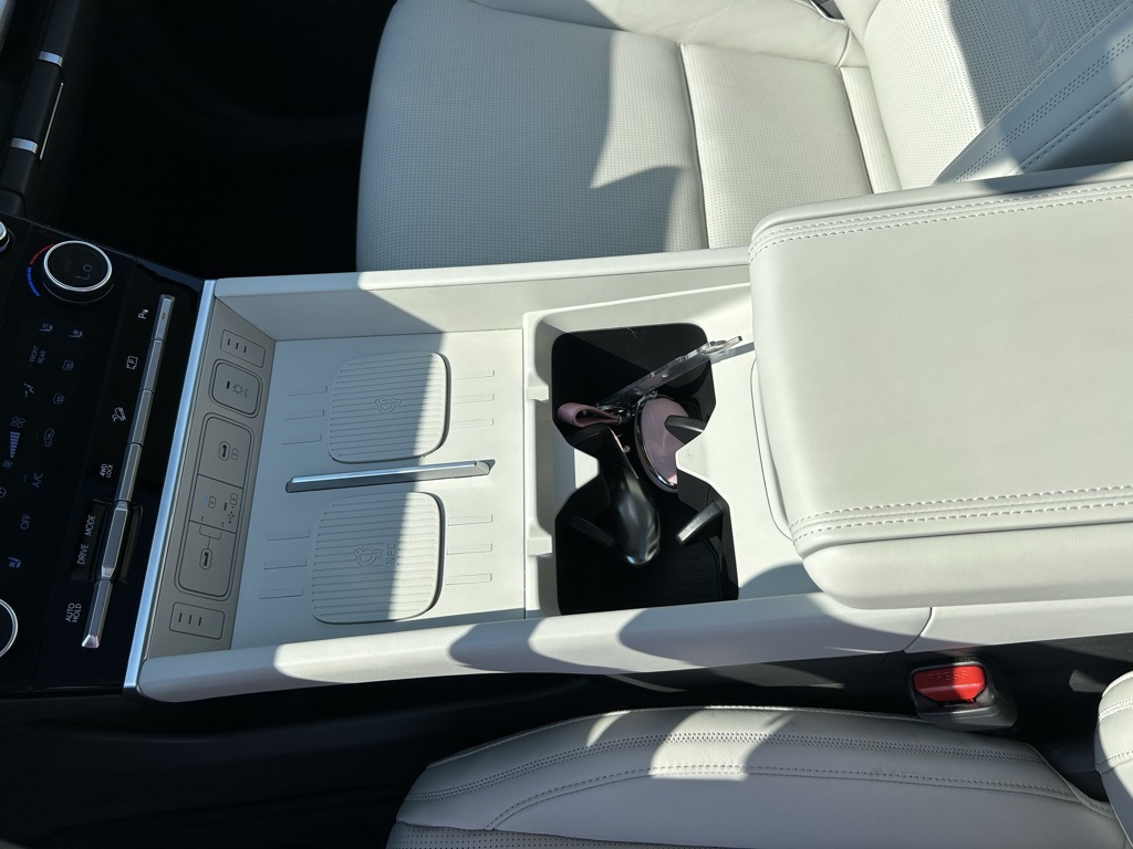 2025 Hyundai Santa Fe Calligraphy photo 15