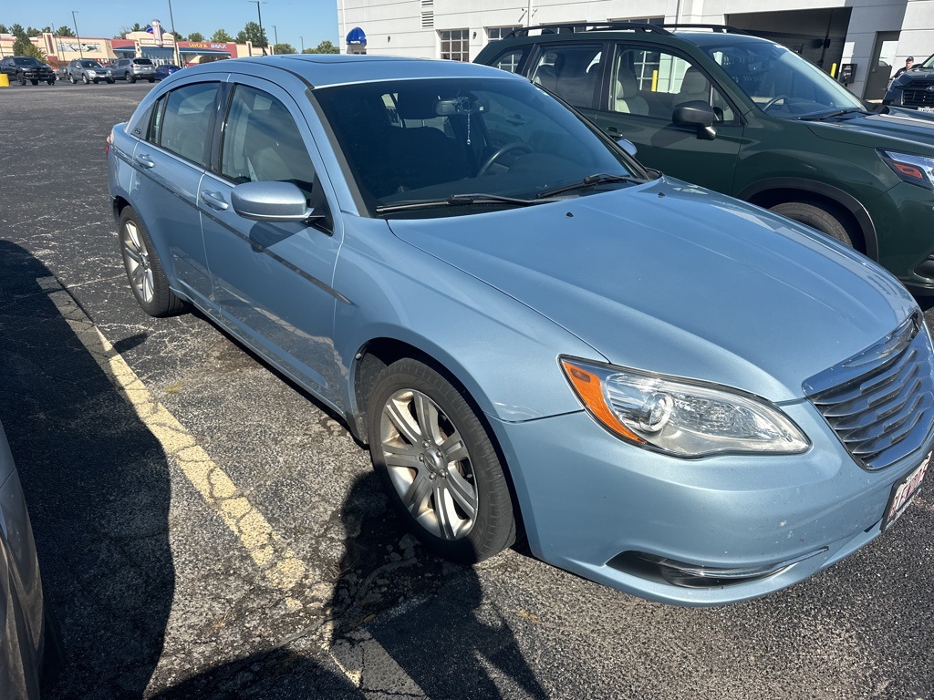 PreOwned 2013 Chrysler 200 Touring 4D Sedan in Savoy R25115B Serra Subaru Champaign