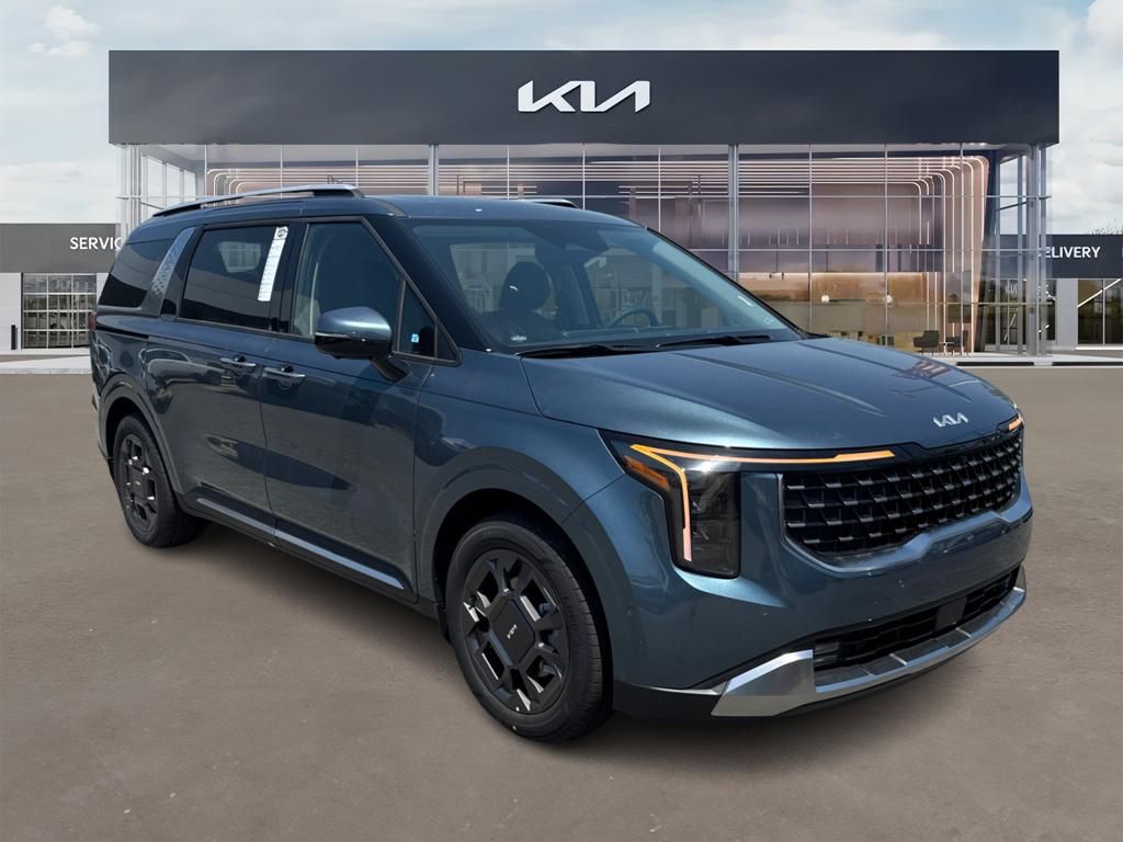2025 Kia Carnival SX's photo