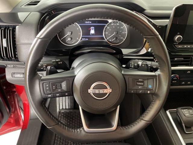 2024 Nissan Pathfinder SV photo 17