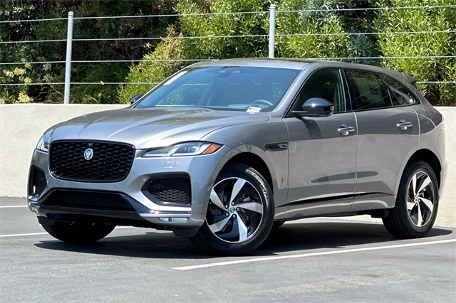 2026 Jaguar F-Pace R-Dynamic S's photo