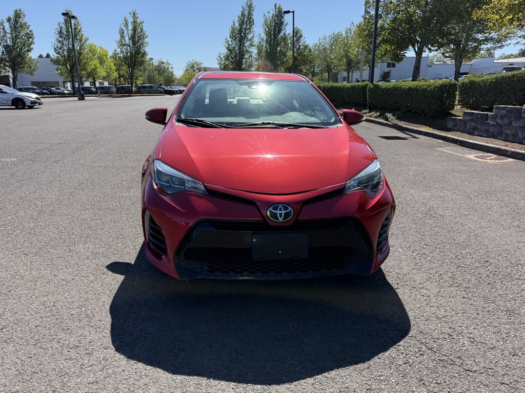 2018 Toyota Corolla XSE photo 2