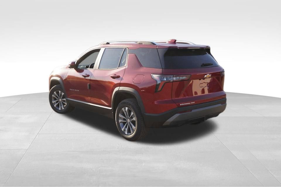 2025 Chevrolet Equinox LT photo 4