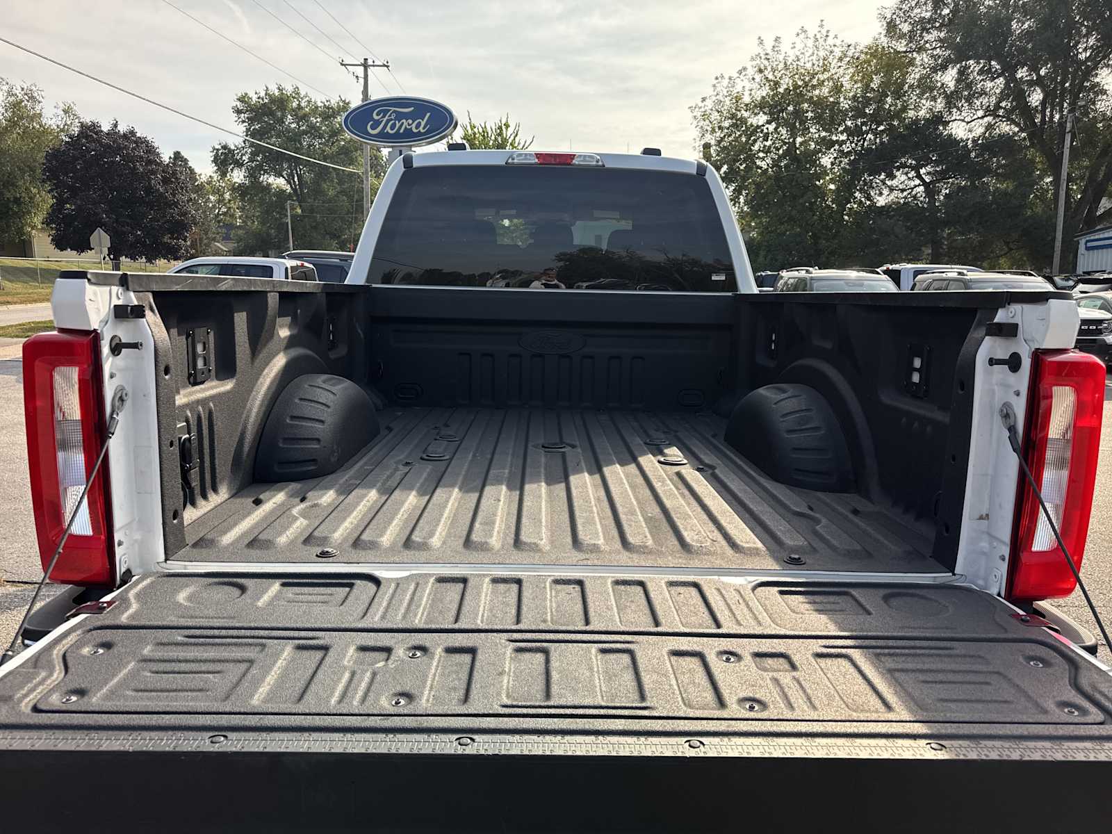 2024 Ford F-350 XLT photo 10