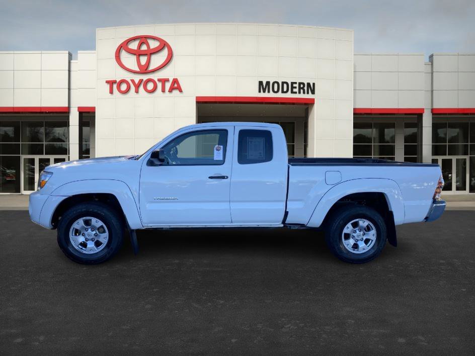 2011 Toyota Tacoma Base photo 2