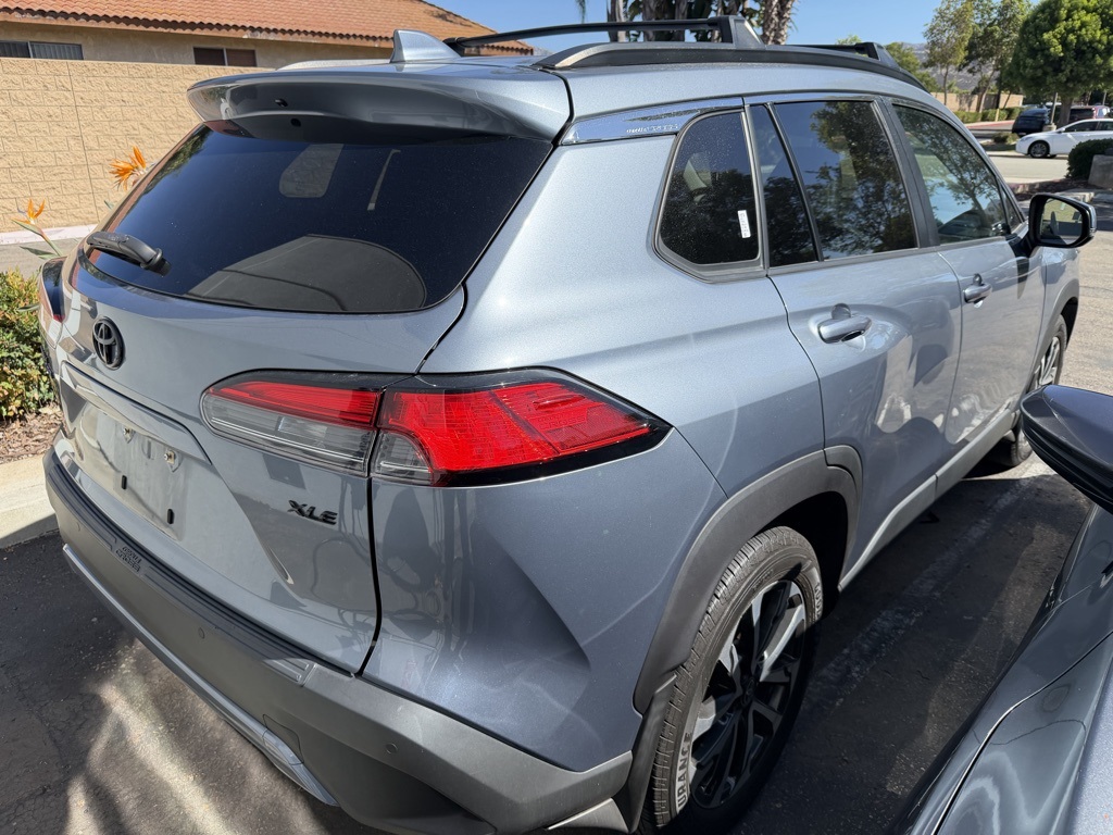 2022 Toyota Corolla Cross XLE photo 5