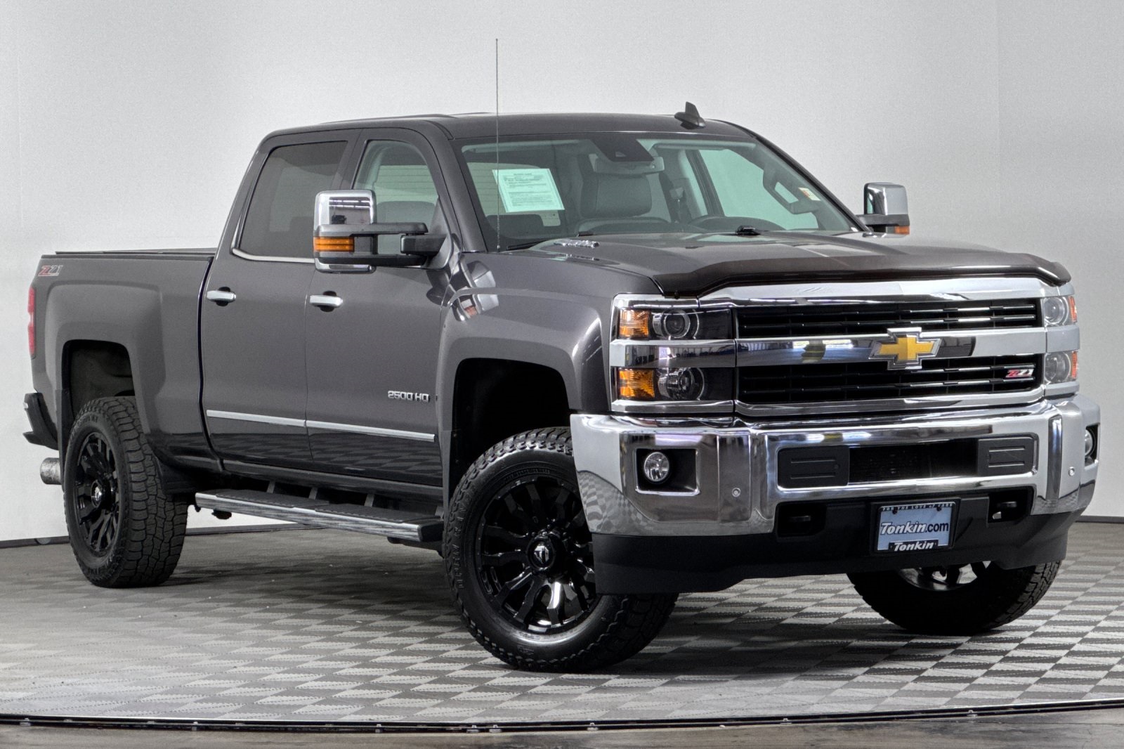 2016 Chevrolet Silverado 2500HD LTZ photo 2