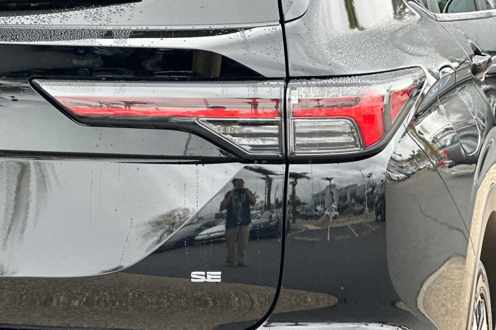 2025 Mitsubishi Outlander SE photo 28