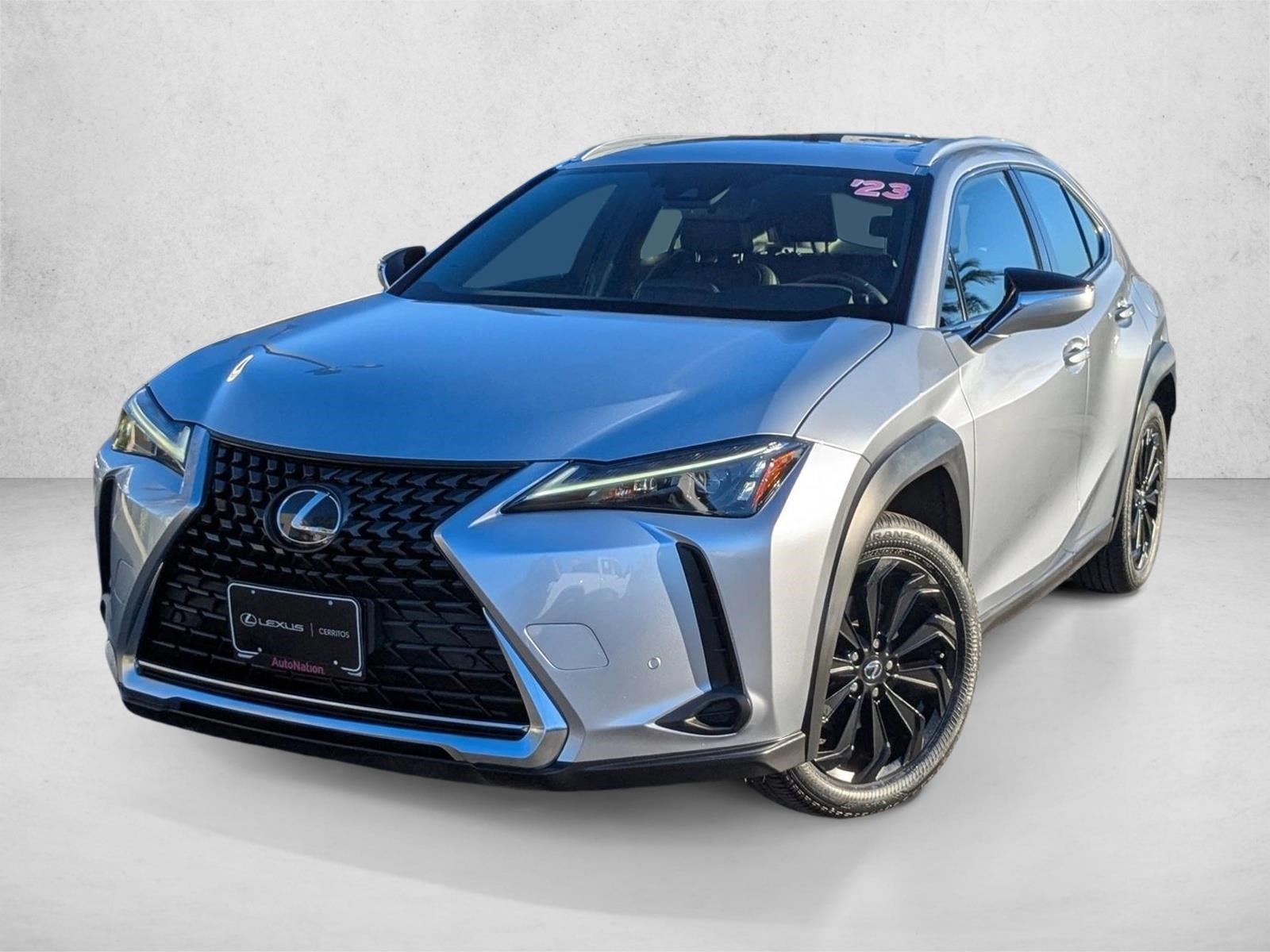 2023 Lexus UX Hybrid 250h's photo