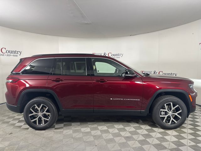 2025 Jeep Grand Cherokee Limited photo 6