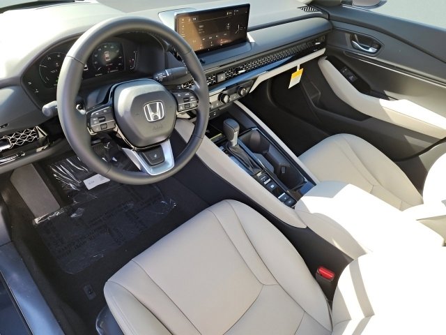 2025 Honda Accord Hybrid Touring photo 12