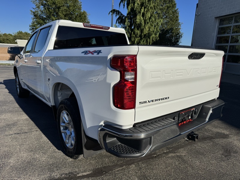 2022 Chevrolet Silverado 1500 LT photo 4