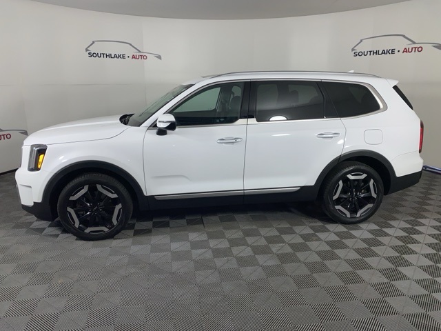 2023 Kia Telluride S photo 3