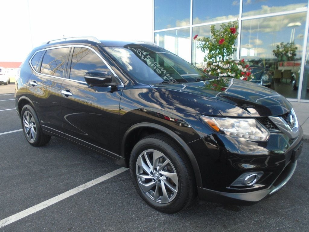 Used 2014 Nissan Rogue SL with VIN 5N1AT2MV4EC865228 for sale in Lancaster, PA