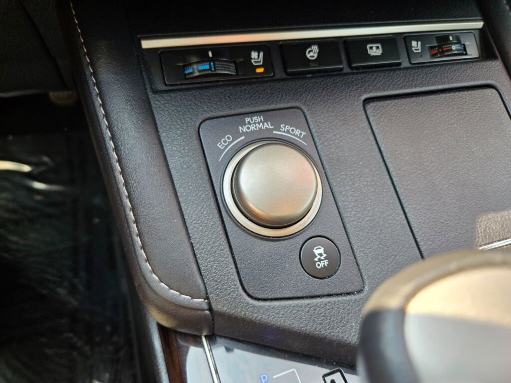 2016 Lexus ES 350 photo 27