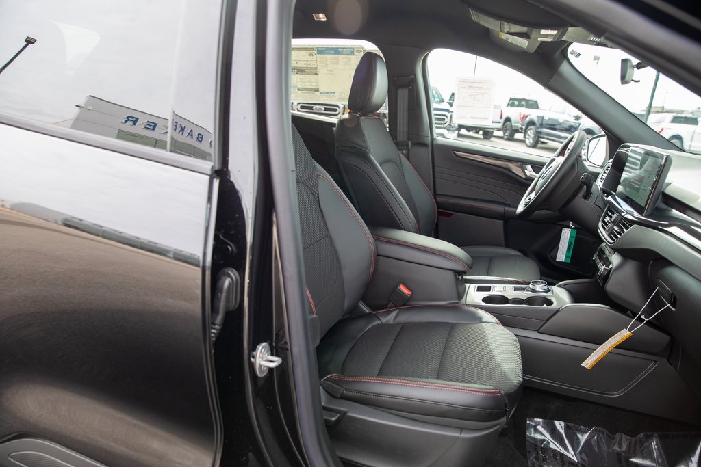 2025 Ford Escape ST-Line Select photo 20