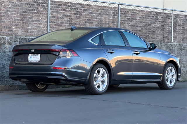 2025 Honda Accord 1.5T LX photo 3