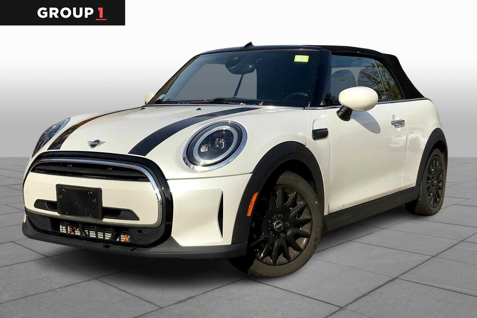 2023 MINI Convertible Base's photo