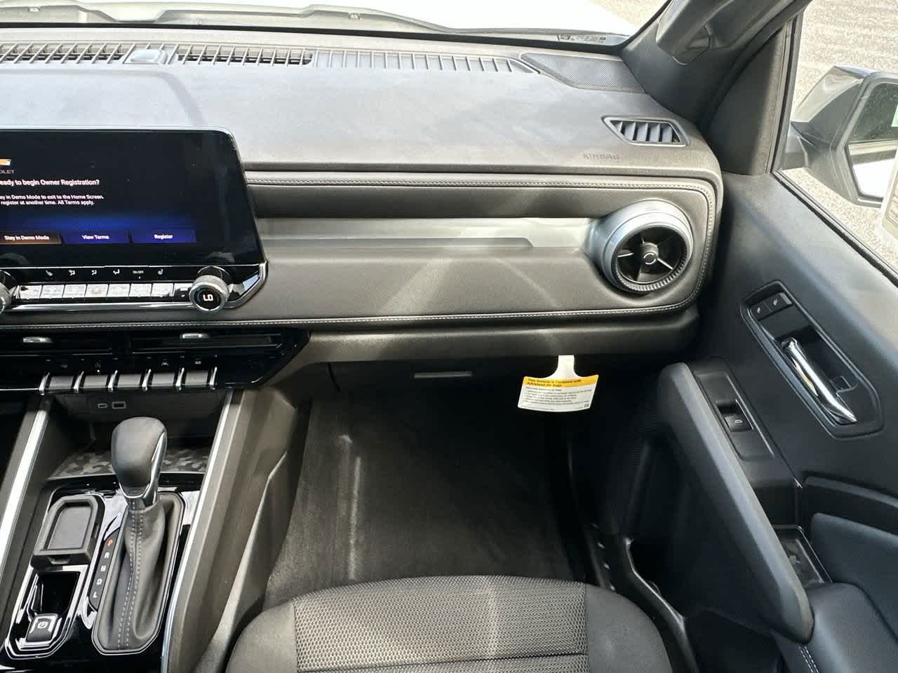 2026 Chevrolet Colorado LT photo 10