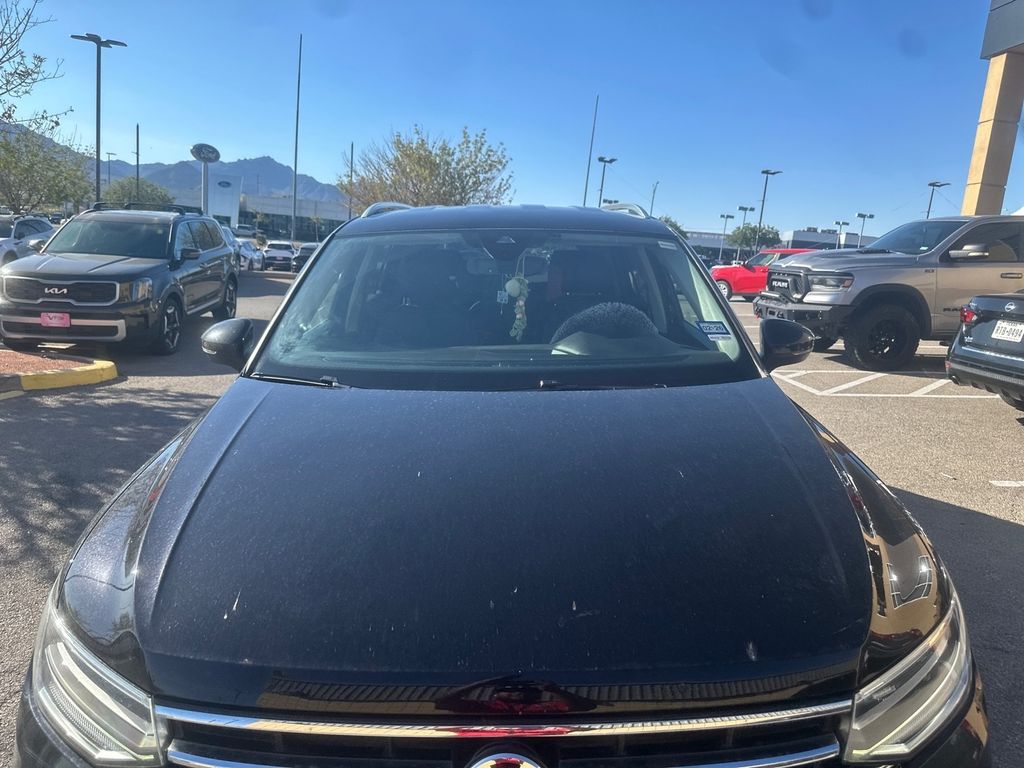 2023 Volkswagen Tiguan SE photo 11