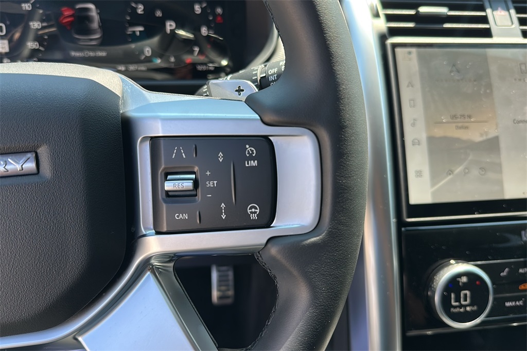2025 Land Rover Discovery SE photo 21