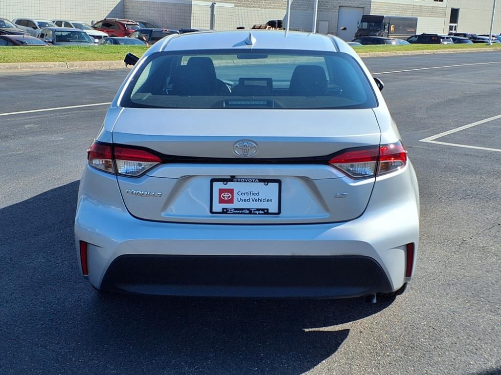 2024 Toyota Corolla LE photo 4