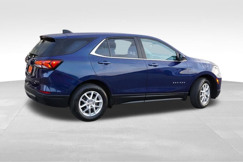 2023 Chevrolet Equinox LT photo 4
