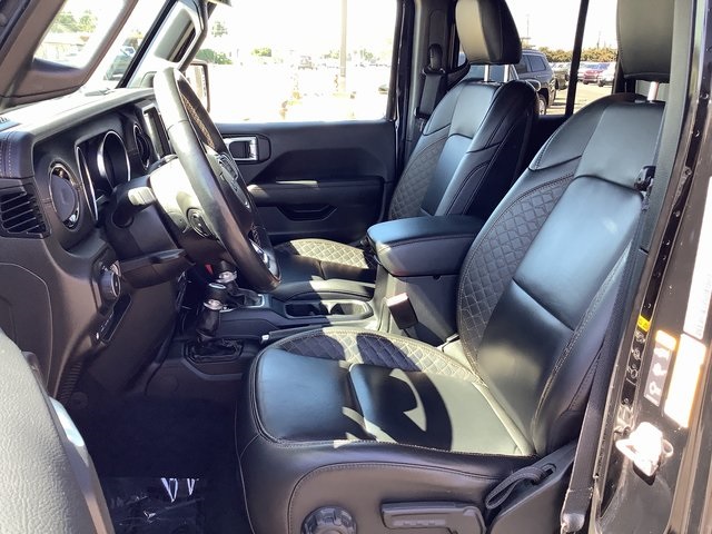 2022 Jeep Wrangler Unlimited Sahara 4xe photo 8
