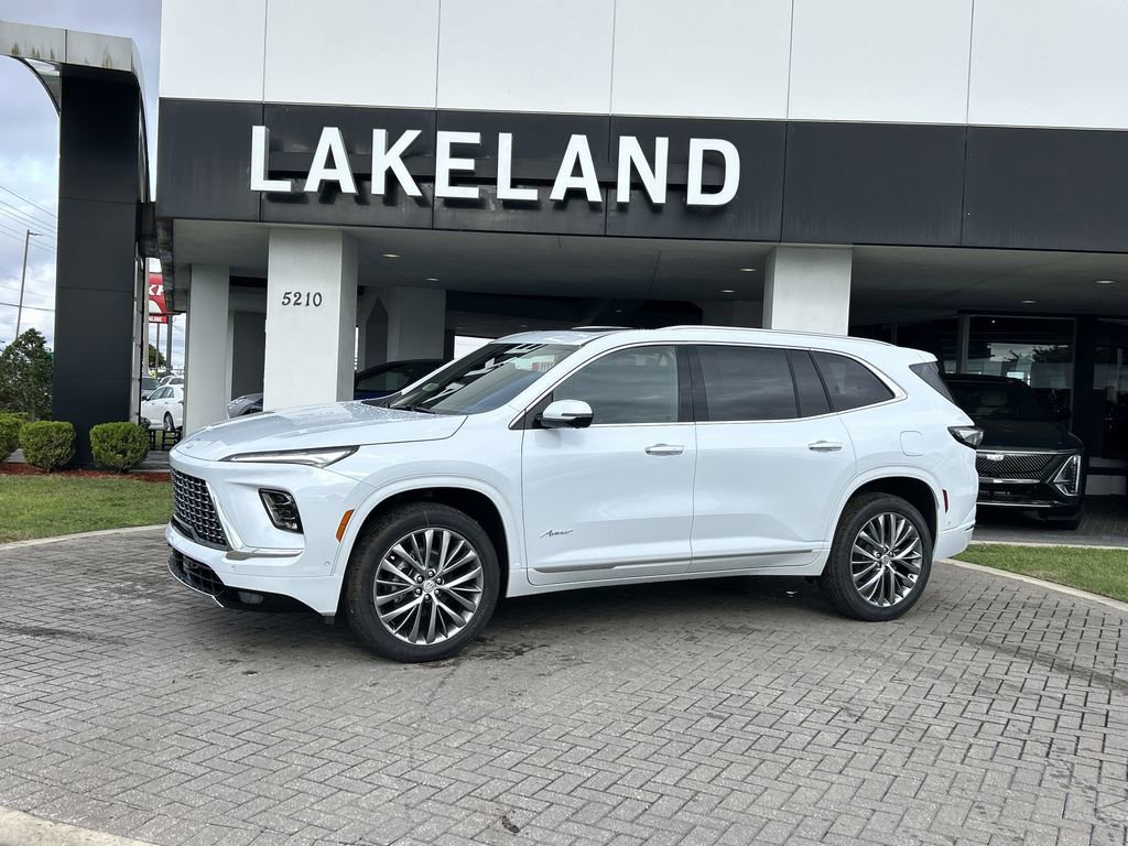 2026 Buick Enclave Avenir's photo