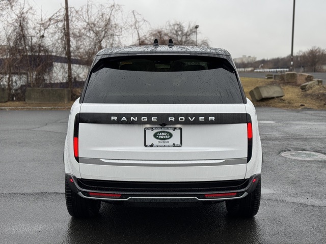 2025 Land Rover Range Rover Autobiography photo 3