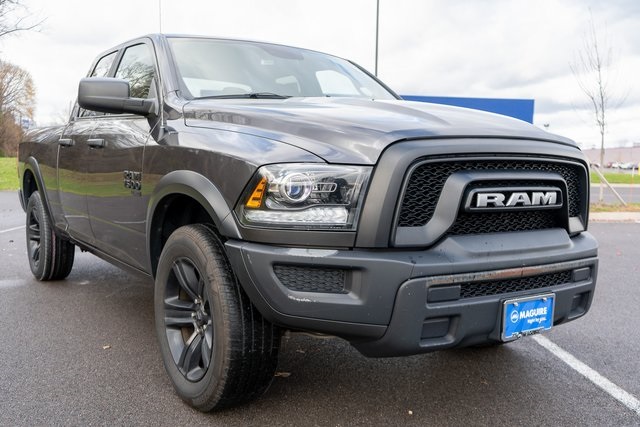 2022 Ram 1500 Classic Warlock photo 4