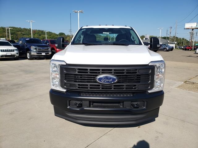 2026 Ford F-250 photo 2