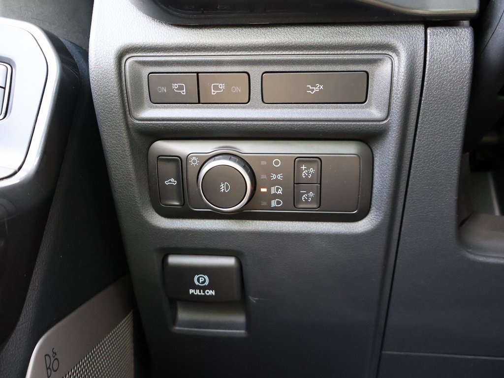 2022 Ford F-150 XLT photo 28