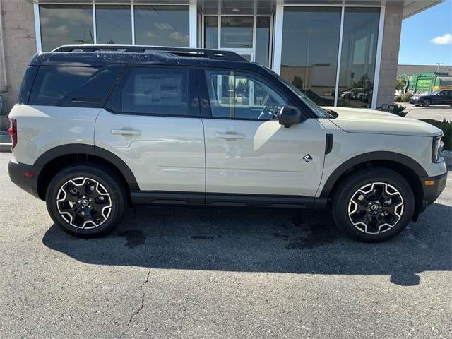 2025 Ford Bronco Sport Outer Banks photo 6