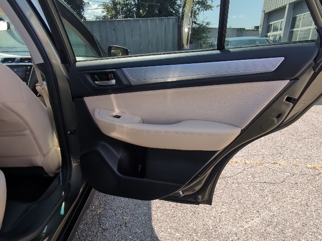 2019 Subaru Outback 2.5i Premium photo 41