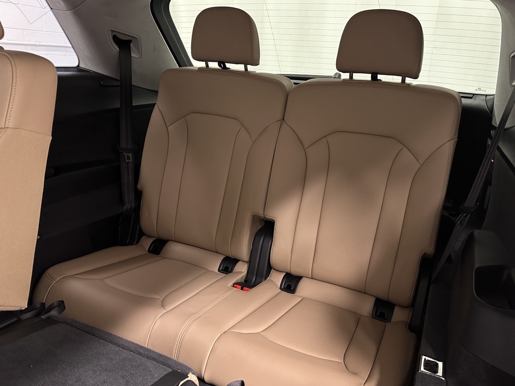2022 Audi Q7 55 Prestige photo 16