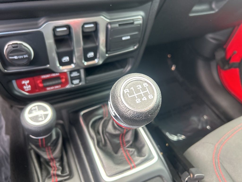2021 Jeep Wrangler Rubicon photo 13