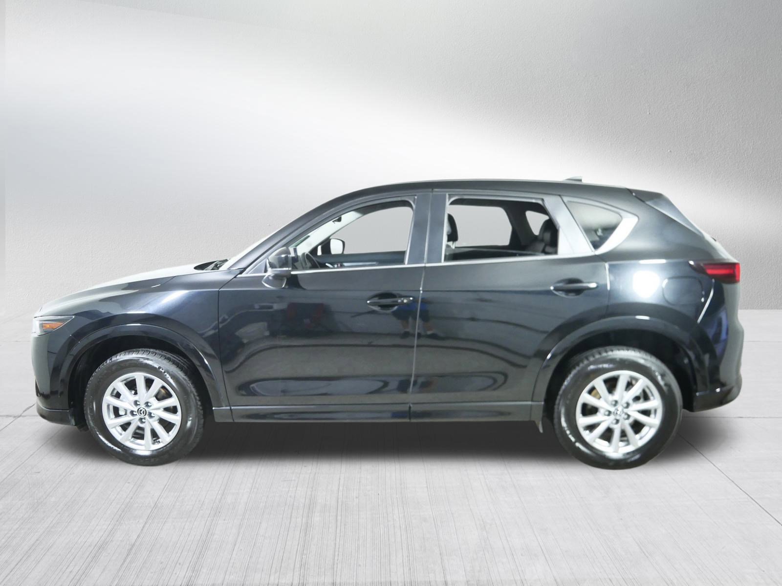 2025 Mazda CX-5 2.5 Select photo 4
