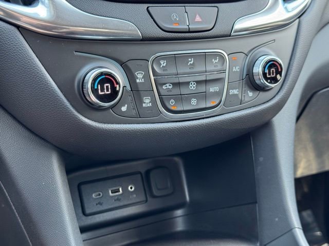 2022 Chevrolet Equinox LT photo 32